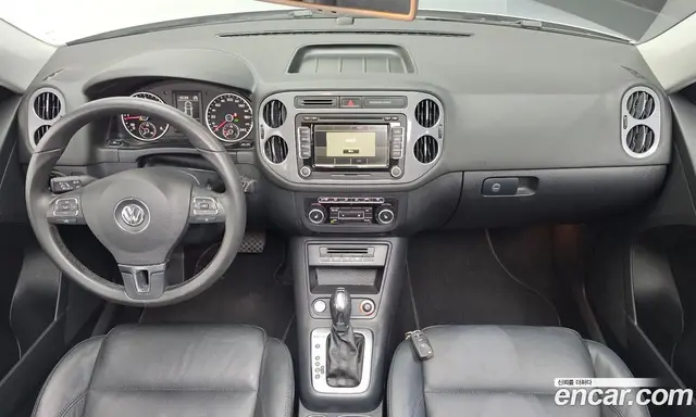 Volkswagen Tiguan 2012 2.0 автомат (гидро), миниатюра 7