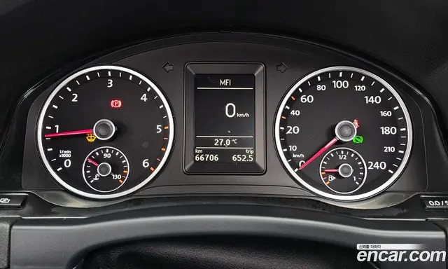 Volkswagen Tiguan 2012 2.0 автомат (гидро), миниатюра 8