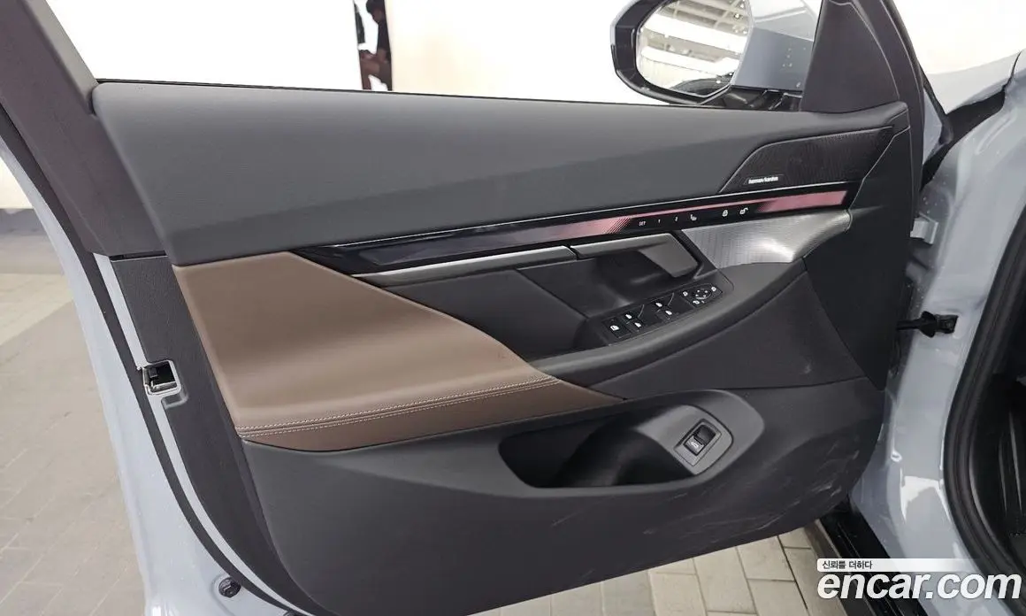 BMW 5 серия 2025 2.0 автомат (гидро), фото 14