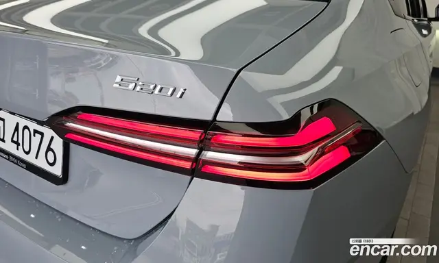 BMW 5 серия 2025 2.0 автомат (гидро), миниатюра 9
