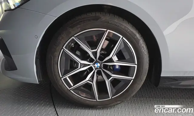 BMW 5 серия 2025 2.0 автомат (гидро), миниатюра 5
