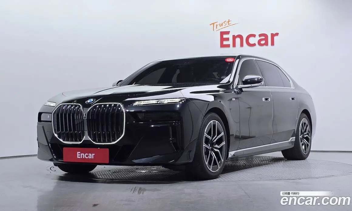 BMW 7 серия 2024 3.0 автомат (гидро), фото 1