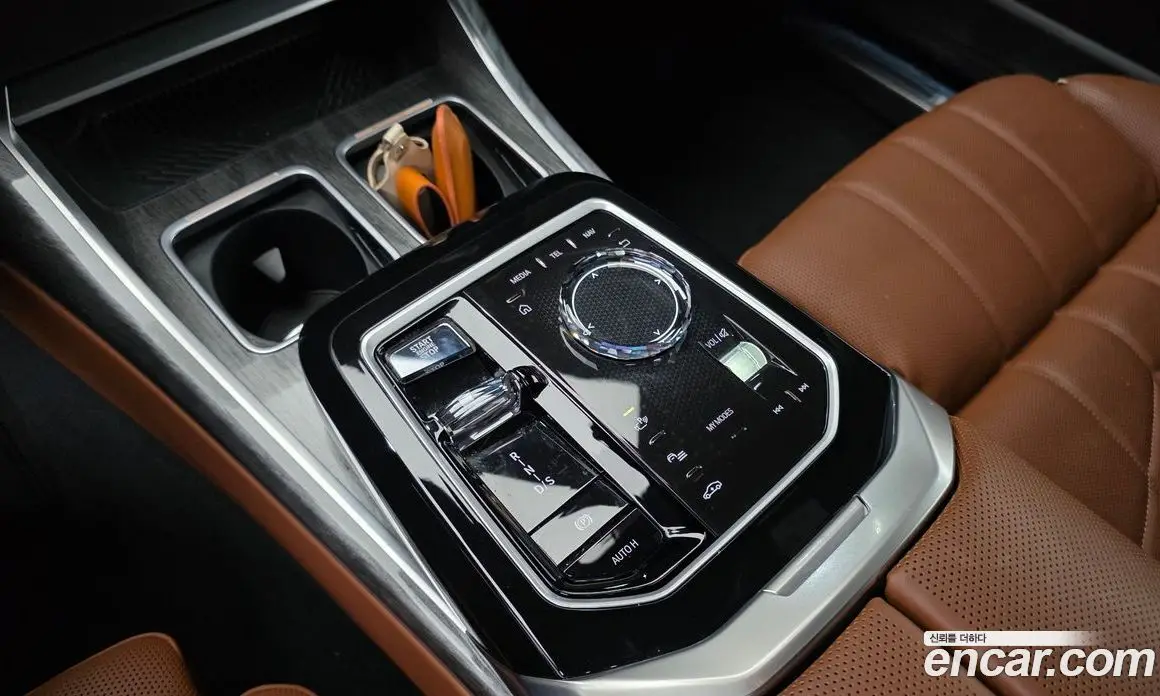 BMW 7 серия 2024 3.0 автомат (гидро), фото 12