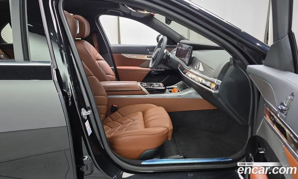 BMW 7 серия 2024 3.0 автомат (гидро), фото 16