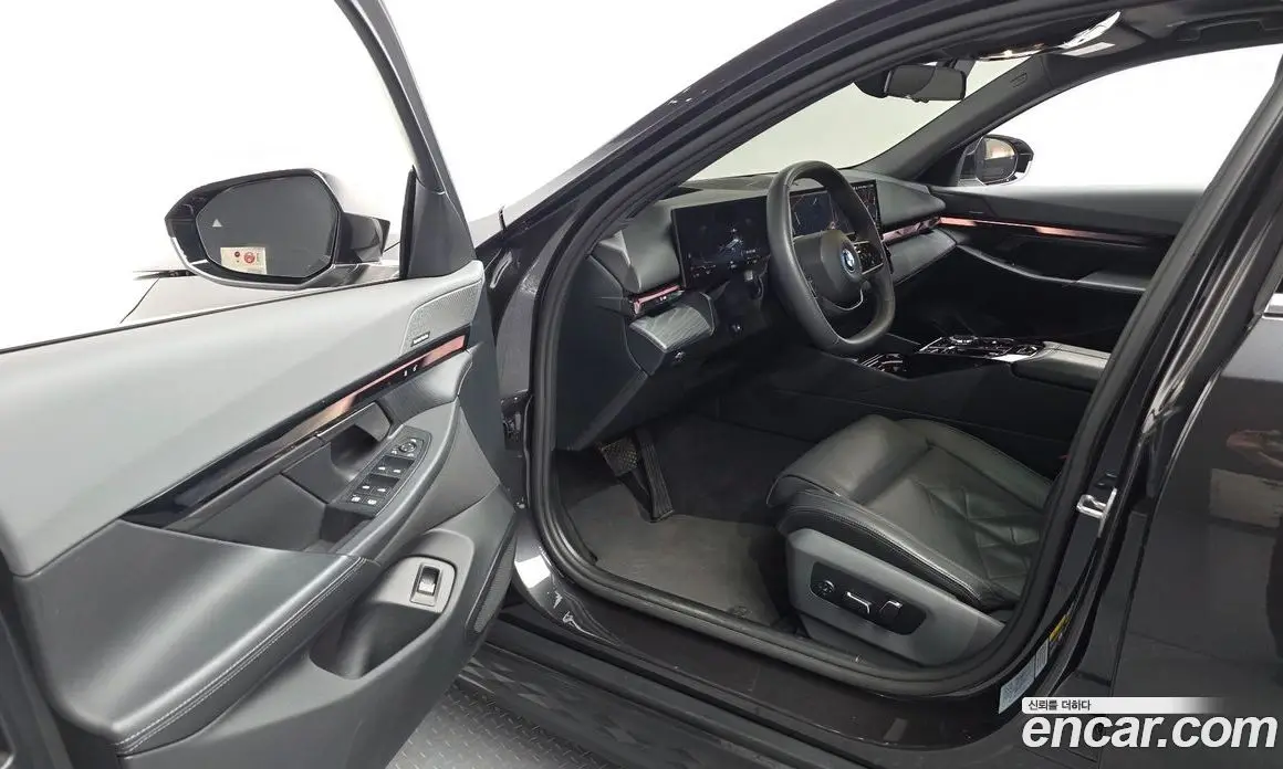 BMW i5 2023 0.2 автомат (гидро), фото 13