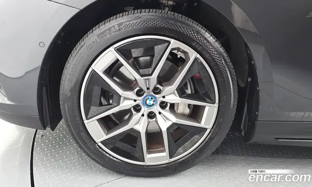 BMW i5 2023 0.2 автомат (гидро), миниатюра 5