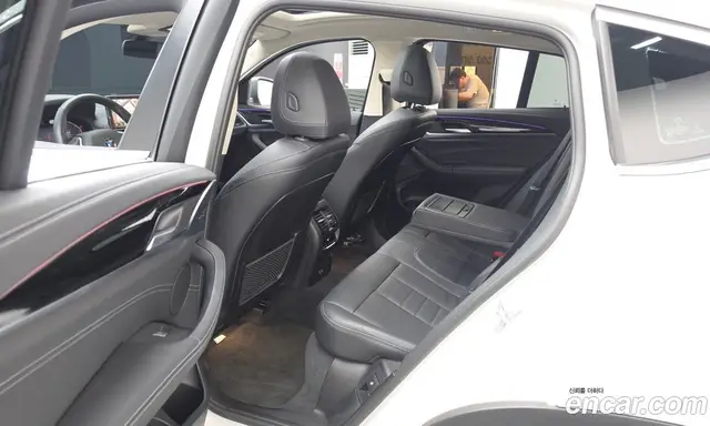 BMW X4 2023 2.0 автомат (гидро), миниатюра 11