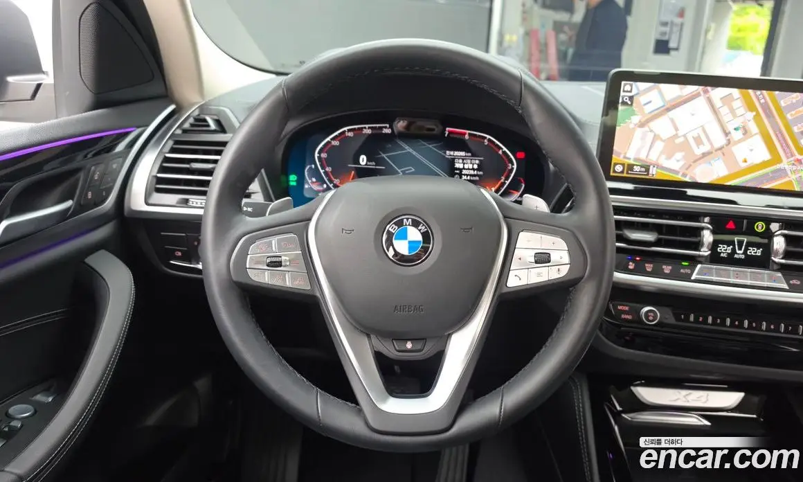BMW X4 2023 2.0 автомат (гидро), фото 13