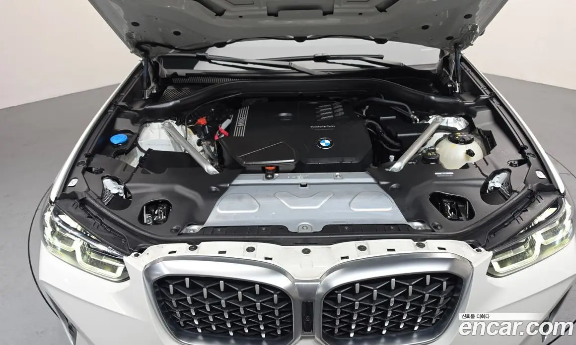 BMW X4 2023 2.0 автомат (гидро), фото 6