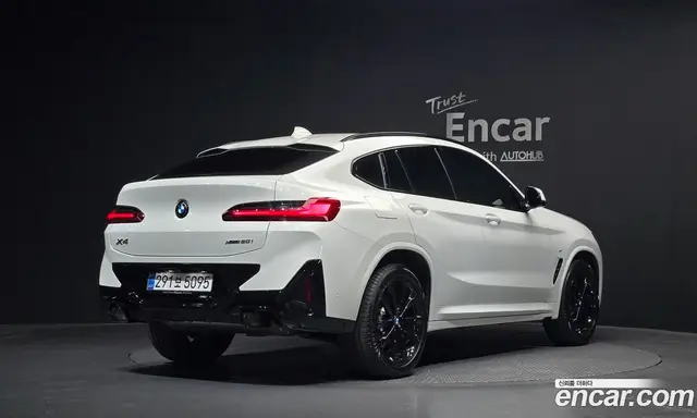 BMW X4 2025 2.0 автомат (гидро), миниатюра 2