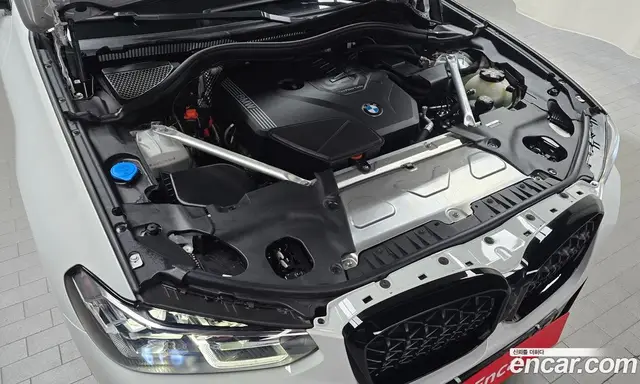 BMW X4 2025 2.0 автомат (гидро), миниатюра 6