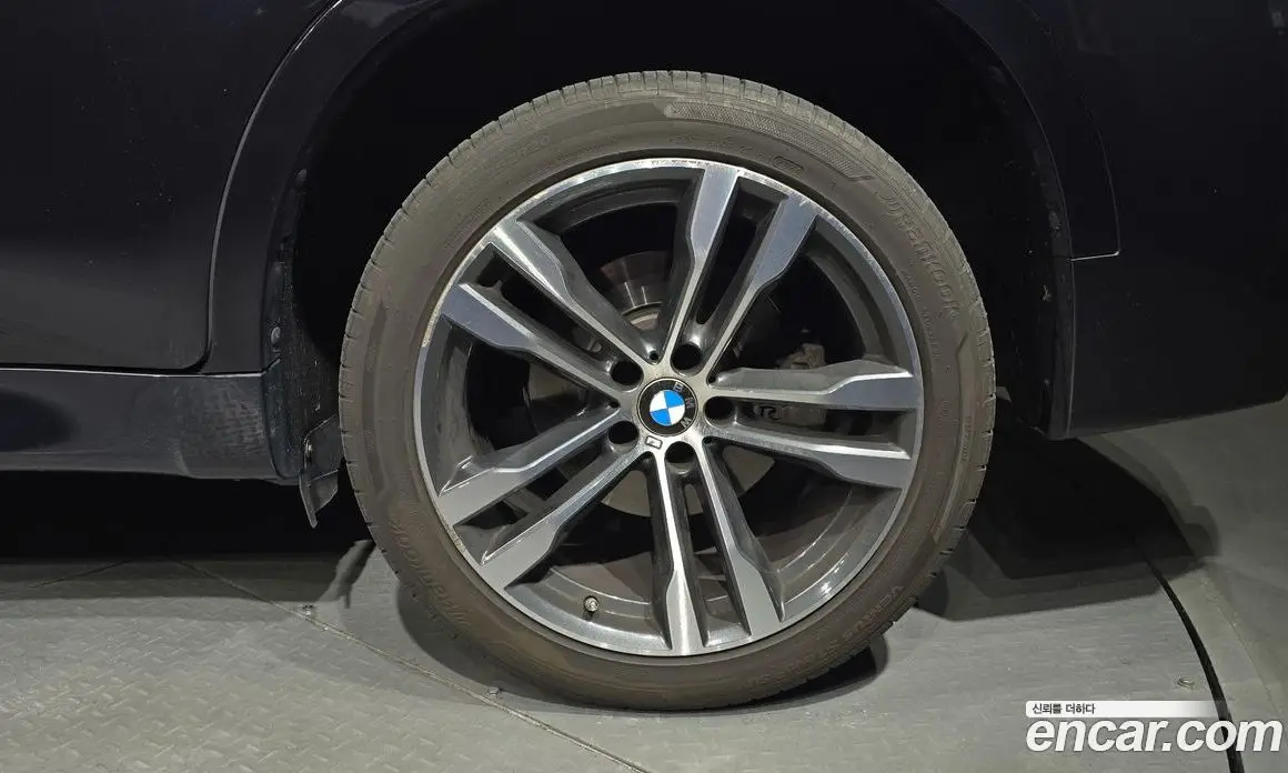 BMW X6 2018 3.0 автомат (гидро), фото 7