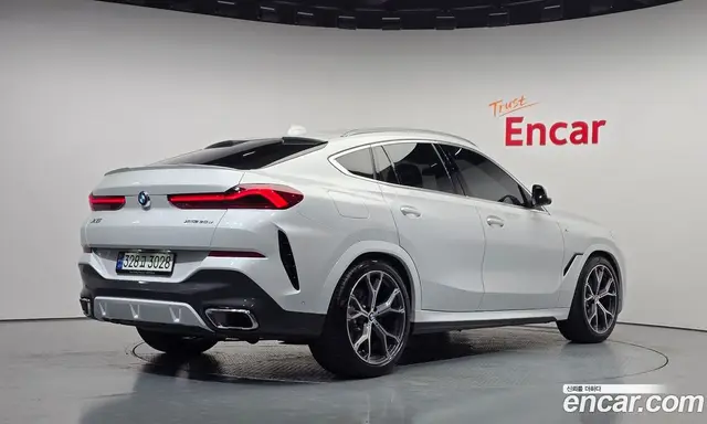 BMW X6 2023 3.0 автомат (гидро), миниатюра 2