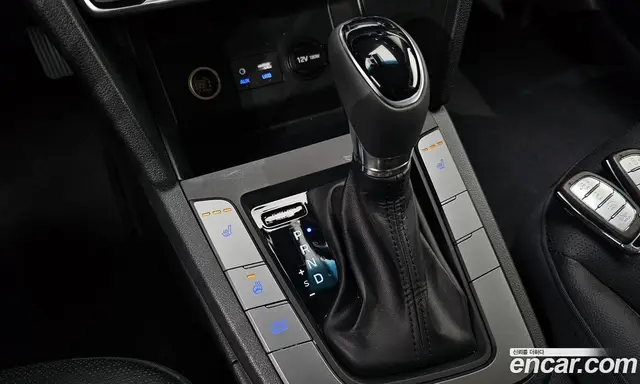 Hyundai Avante 2020 1.6 автомат (гидро), миниатюра 12
