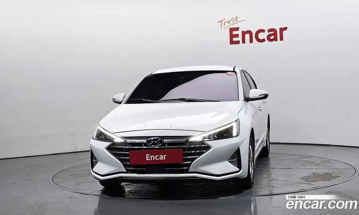 Hyundai Avante 2020 1.6 автомат (гидро), фото 3