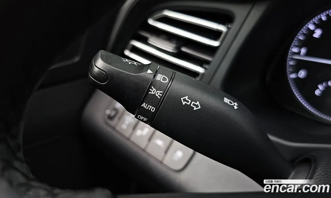 Hyundai Avante 2020 1.6 автомат (гидро), фото 28