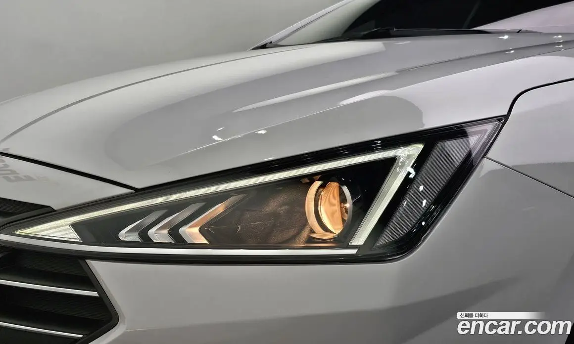 Hyundai Avante 2020 1.6 автомат (гидро), фото 8