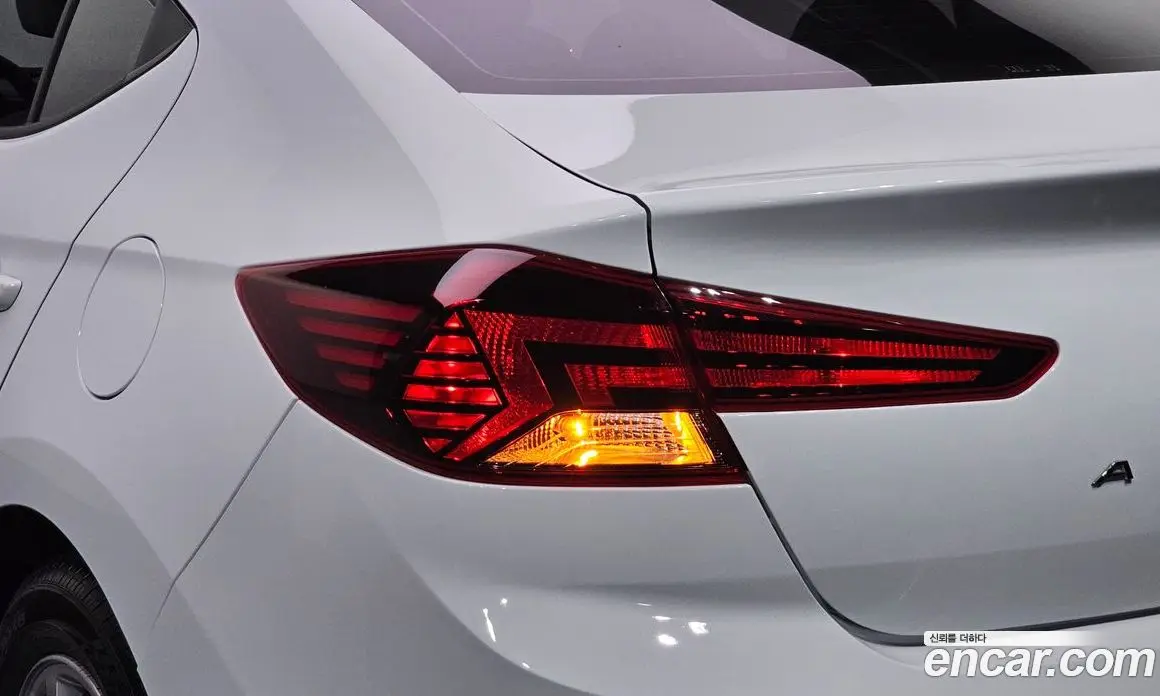Hyundai Avante 2020 1.6 автомат (гидро), фото 9