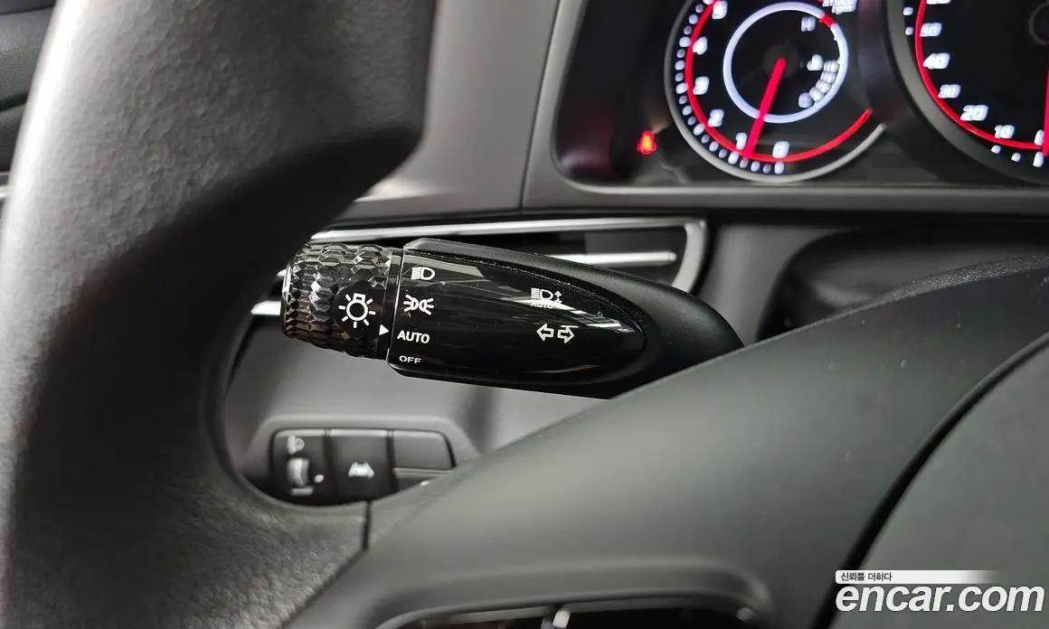 Hyundai Avante 2021 1.6 механика, фото 27