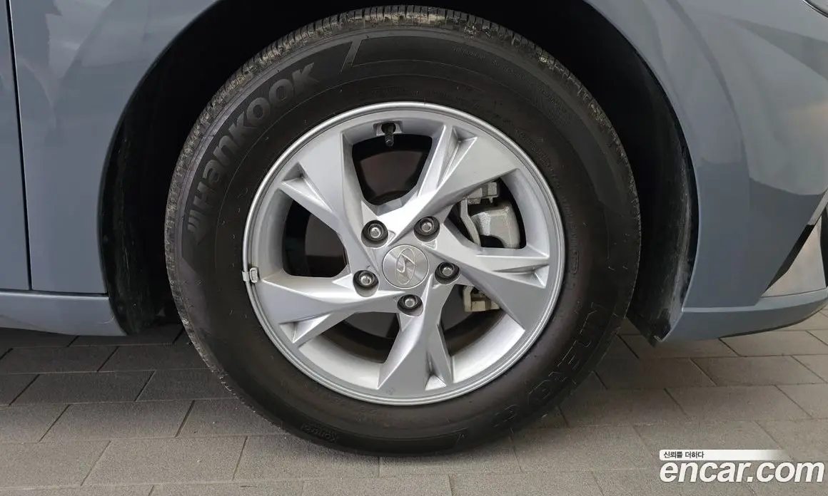 Hyundai Avante 2021 1.6 механика, фото 7