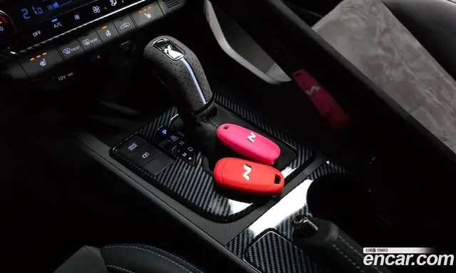 Hyundai Avante 2022 2.0 автомат (гидро), миниатюра 12