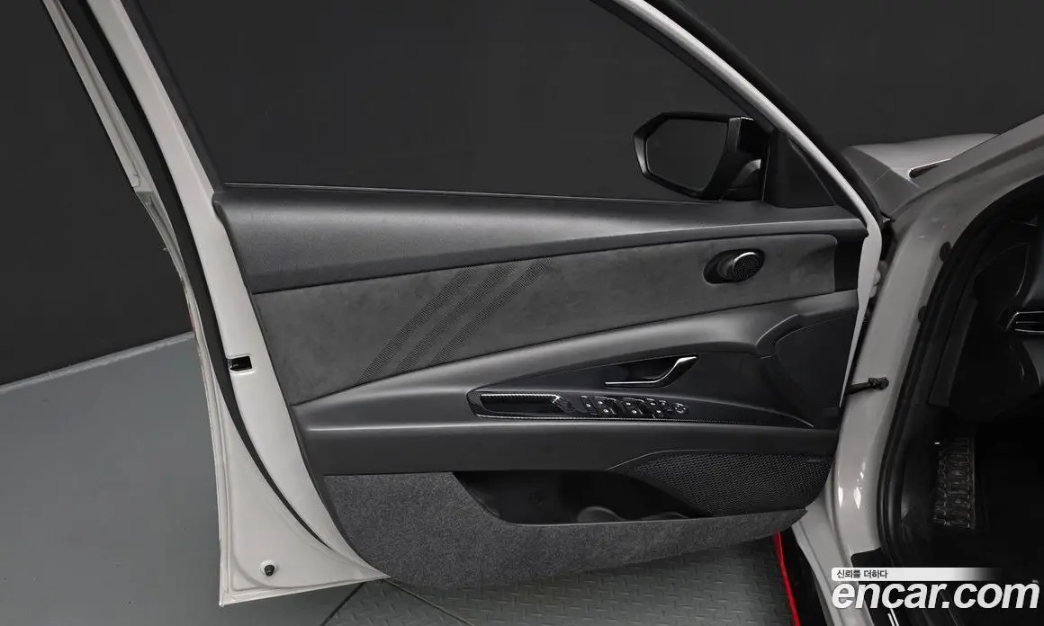 Hyundai Avante 2022 2.0 автомат (гидро), фото 14