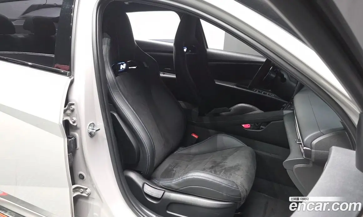 Hyundai Avante 2022 2.0 автомат (гидро), фото 16