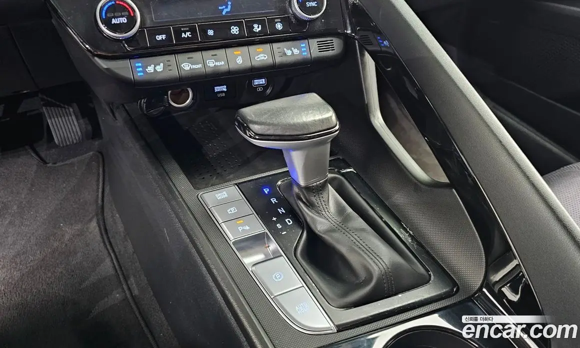 Hyundai Avante 2022 1.6 автомат (гидро), фото 12