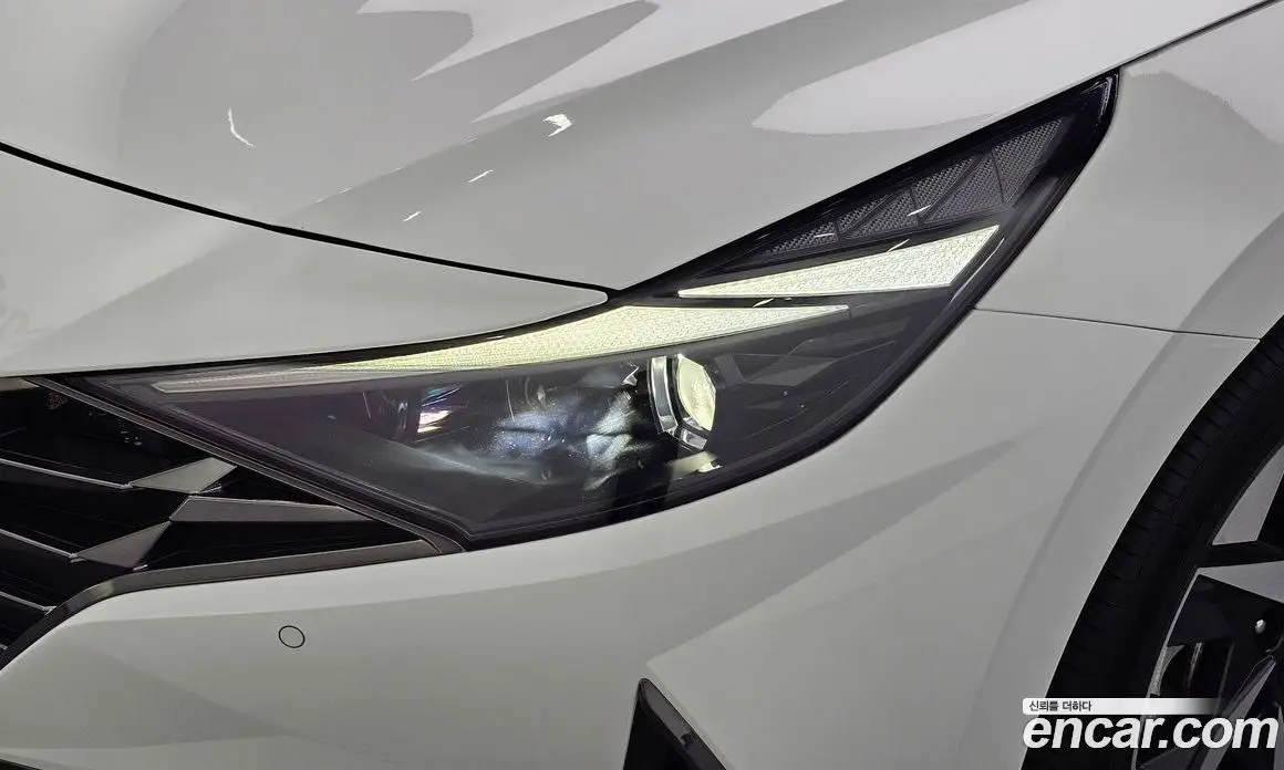 Hyundai Avante 2022 1.6 автомат (гидро), фото 8