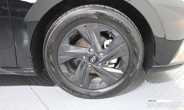 Hyundai Avante 2022 1.6 автомат (гидро), миниатюра 7