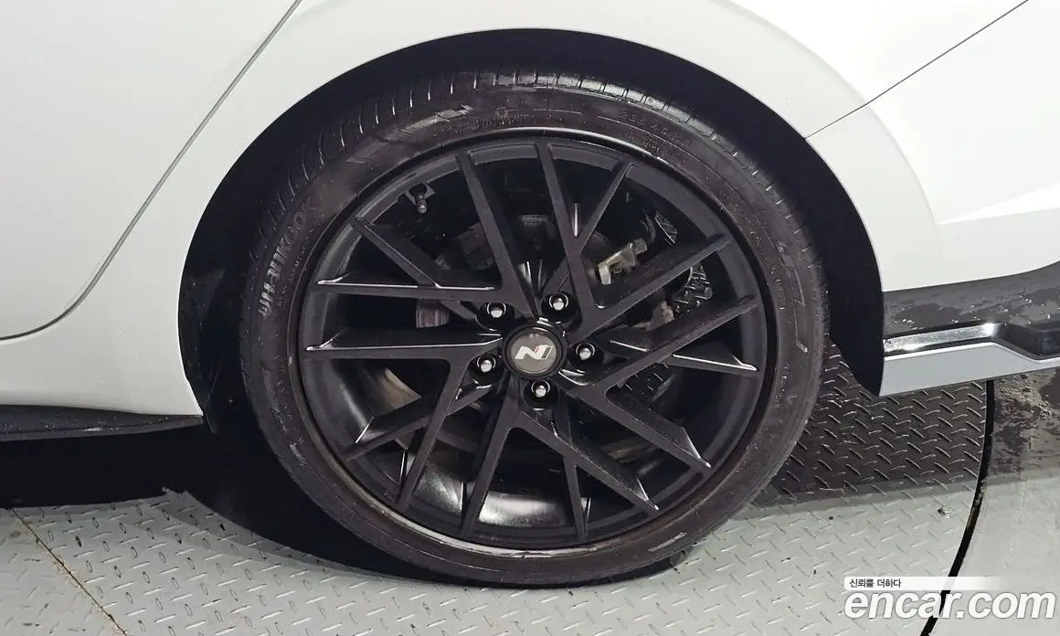 Hyundai Avante 2023 1.6 автомат (гидро), фото 7