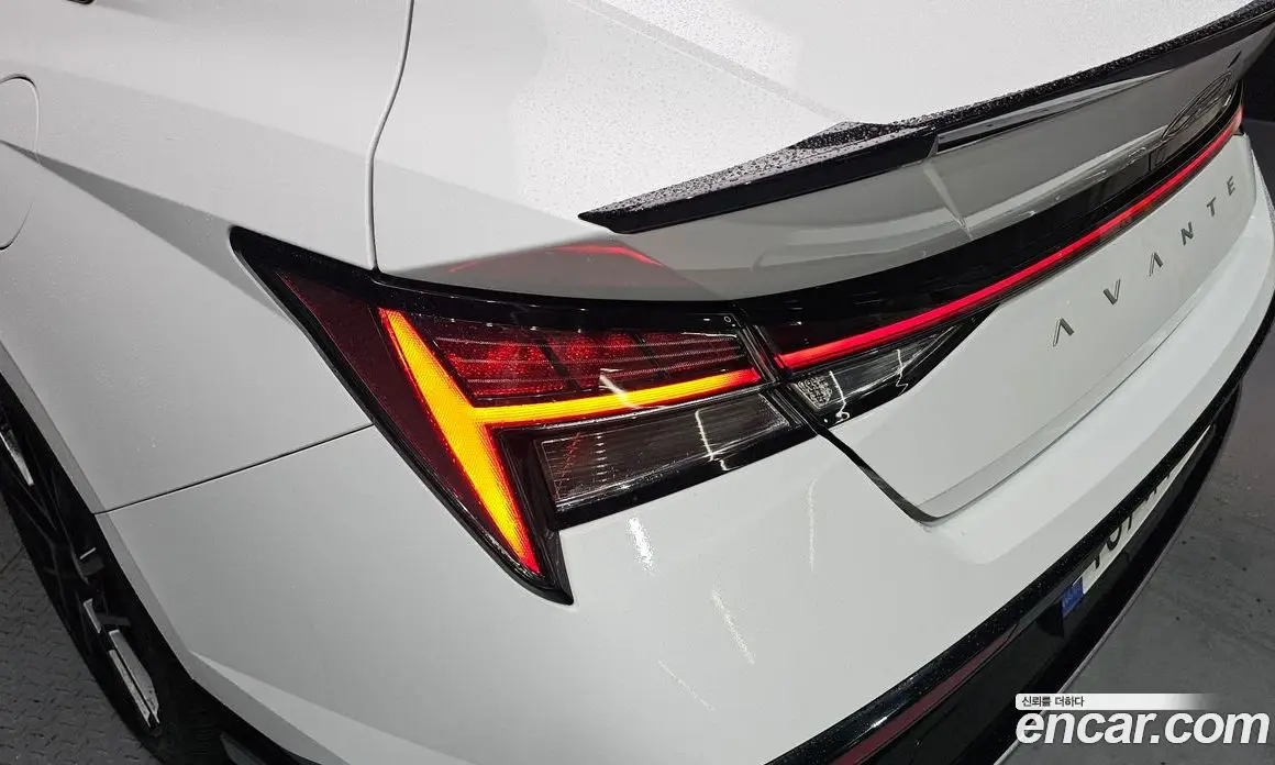 Hyundai Avante 2023 1.6 автомат (гидро), фото 9