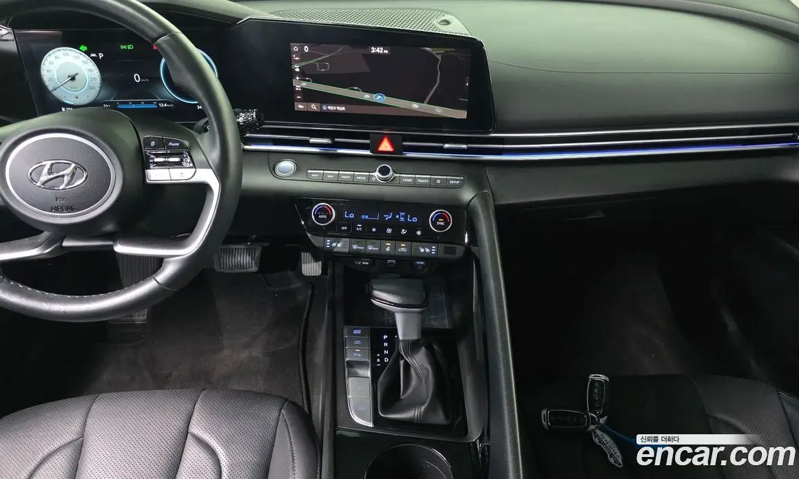 Hyundai Avante 2023 1.6 автомат (гидро), фото 20