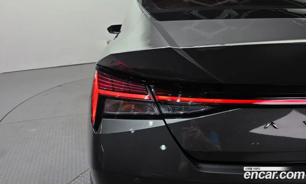 Hyundai Avante 2023 1.6 автомат (гидро), фото 9