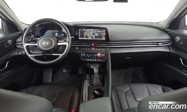 Hyundai Avante 2023 1.6 автомат (гидро), миниатюра 7