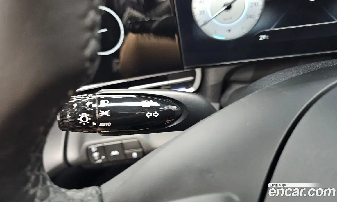 Hyundai Avante 2023 1.6 автомат (гидро), фото 20