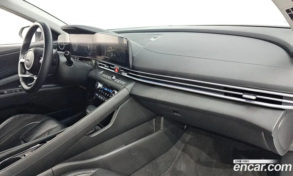 Hyundai Avante 2023 1.6 автомат (гидро), фото 29