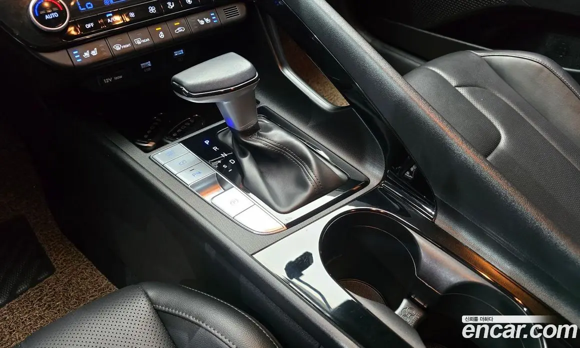 Hyundai Avante 2023 1.6 автомат (гидро), фото 12