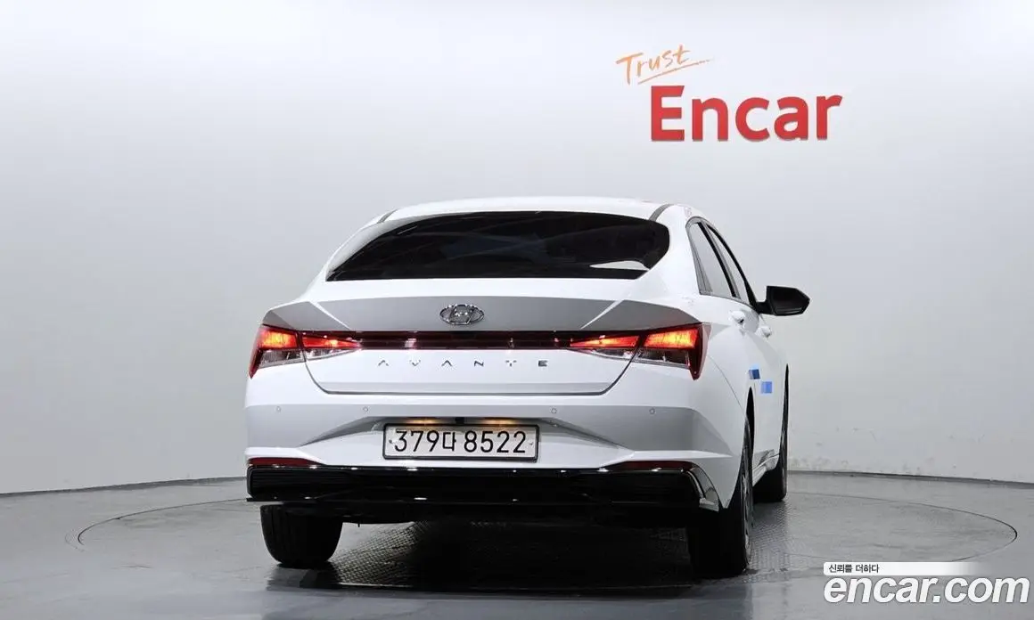 Hyundai Avante 2023 1.6 автомат (гидро), фото 4
