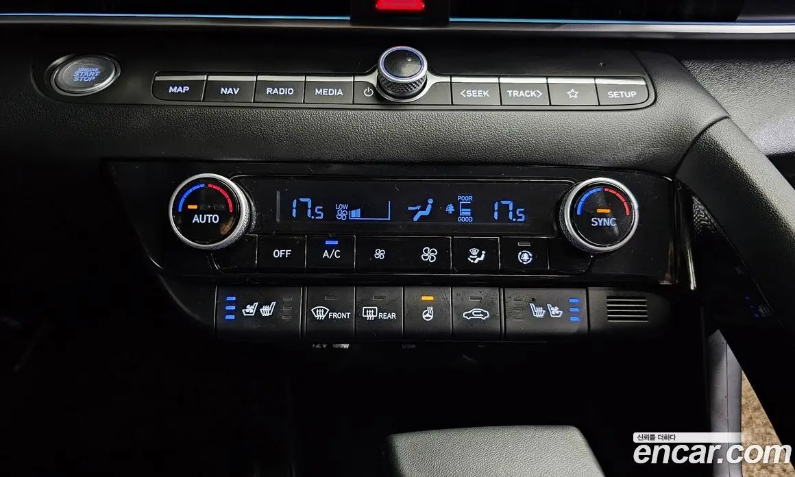 Hyundai Avante 2024 1.6 автомат (гидро), фото 30