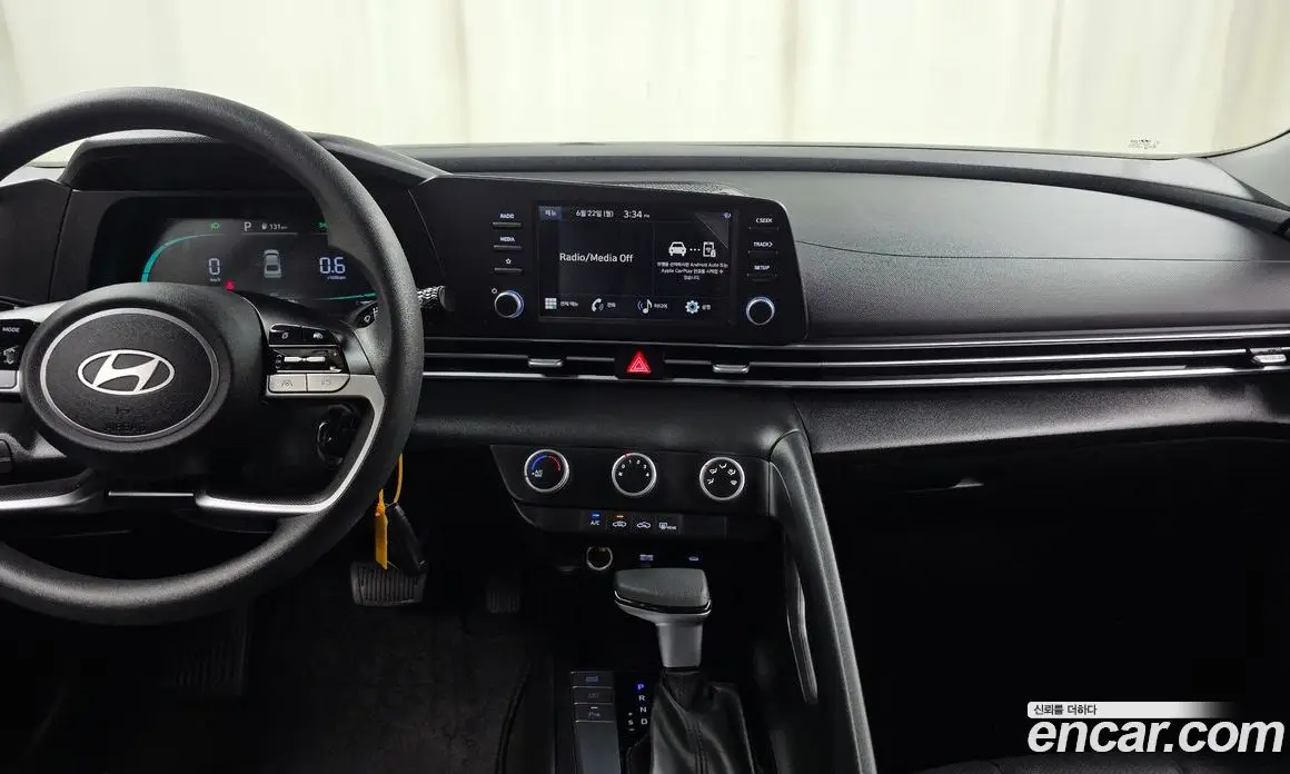 Hyundai Avante 2024 1.6 автомат (гидро), фото 14