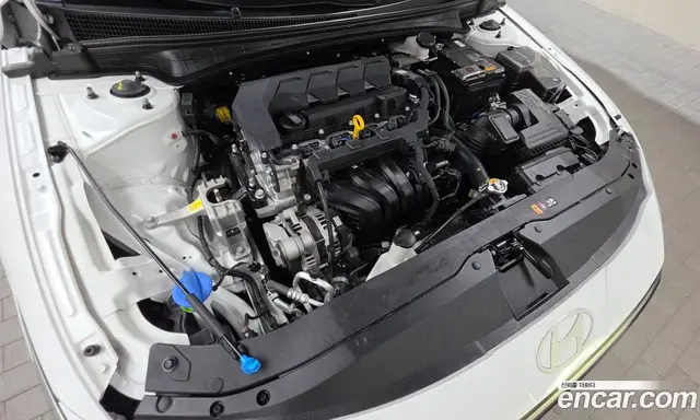 Hyundai Avante 2024 1.6 автомат (гидро), миниатюра 6