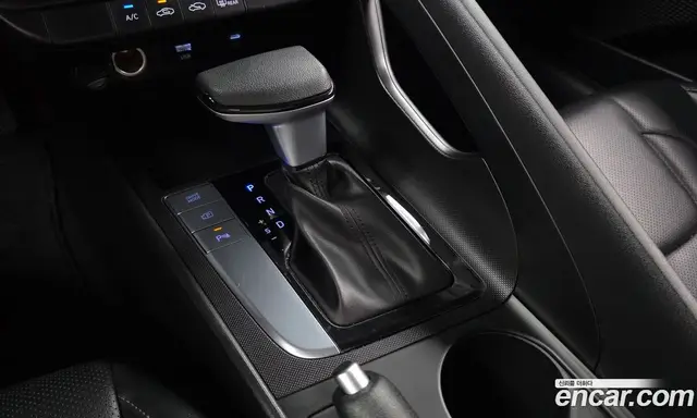 Hyundai Avante 2024 1.6 автомат (гидро), миниатюра 9