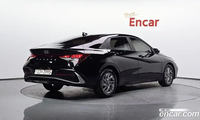 Hyundai Avante 2024 1.6 автомат (гидро), миниатюра 2