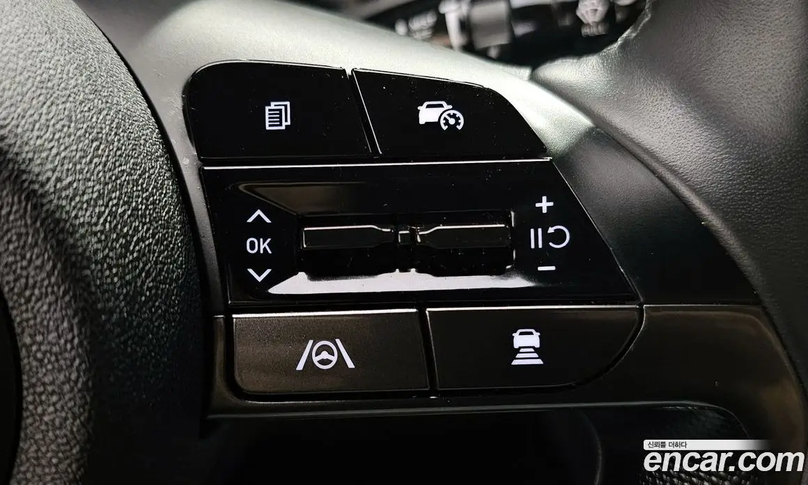 Hyundai Avante 2024 1.6 автомат (гидро), фото 13