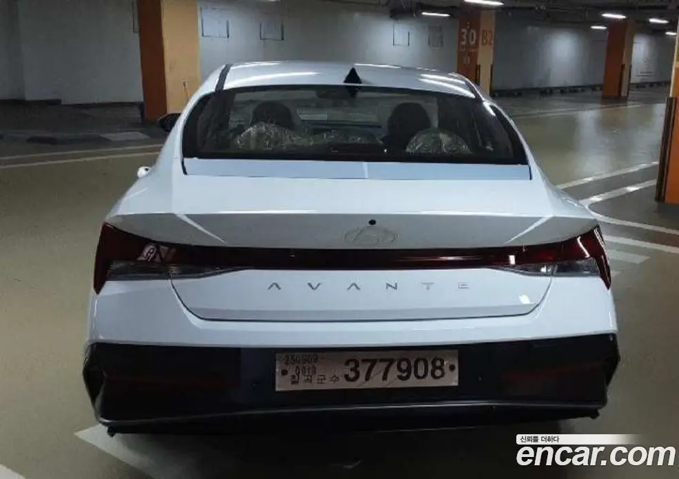 Hyundai Avante 2025 1.6 автомат (гидро), фото 3