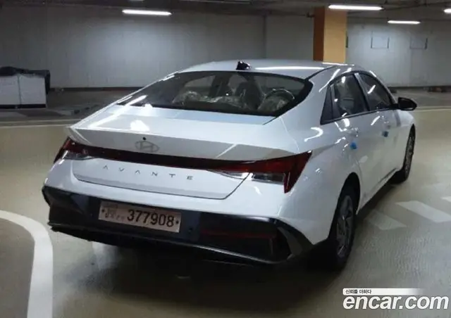 Hyundai Avante 2025 1.6 автомат (гидро), миниатюра 6