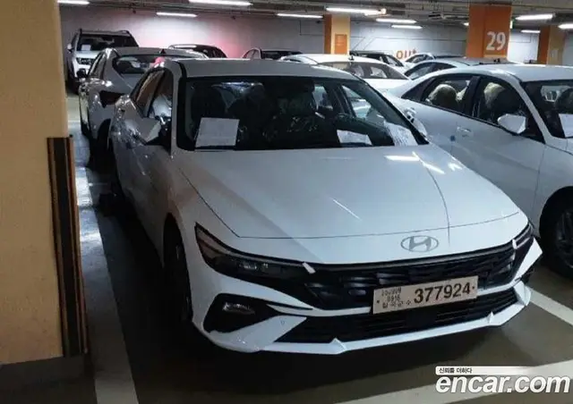 Hyundai Avante 2025 1.6 автомат (гидро), миниатюра 8
