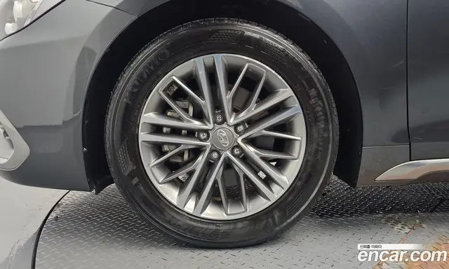 Hyundai Grandeur 2019 2.4 автомат (гидро), миниатюра 4