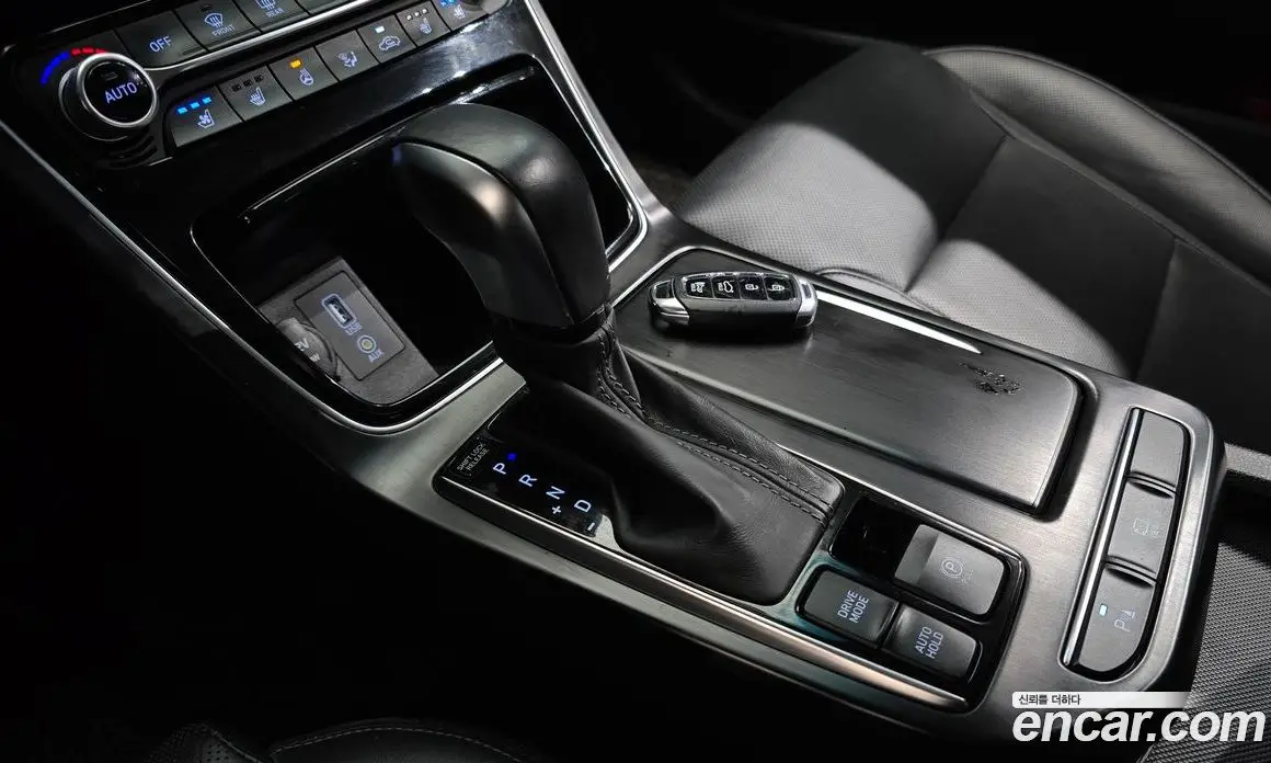 Hyundai Grandeur 2019 2.4 автомат (гидро), фото 9